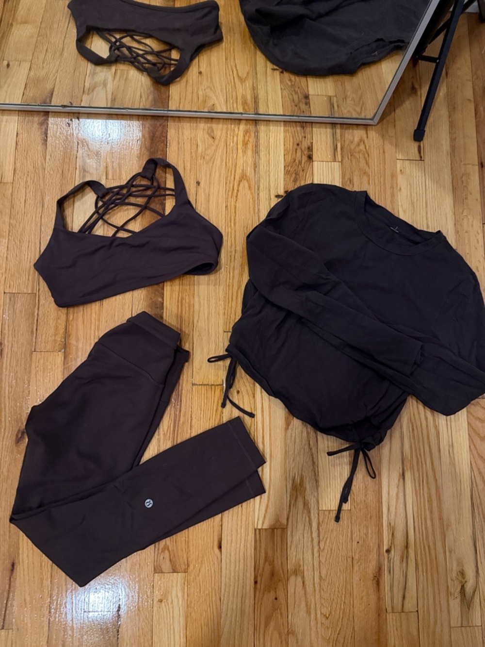chocolate brown Set - Strappy Sports Bra, Leggings & Long Sleeve Top